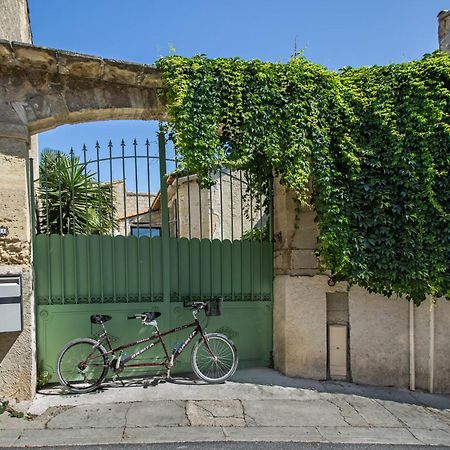 Oustaou De Betty Et Bob Bed & Breakfast Le Cailar ภายนอก รูปภาพ