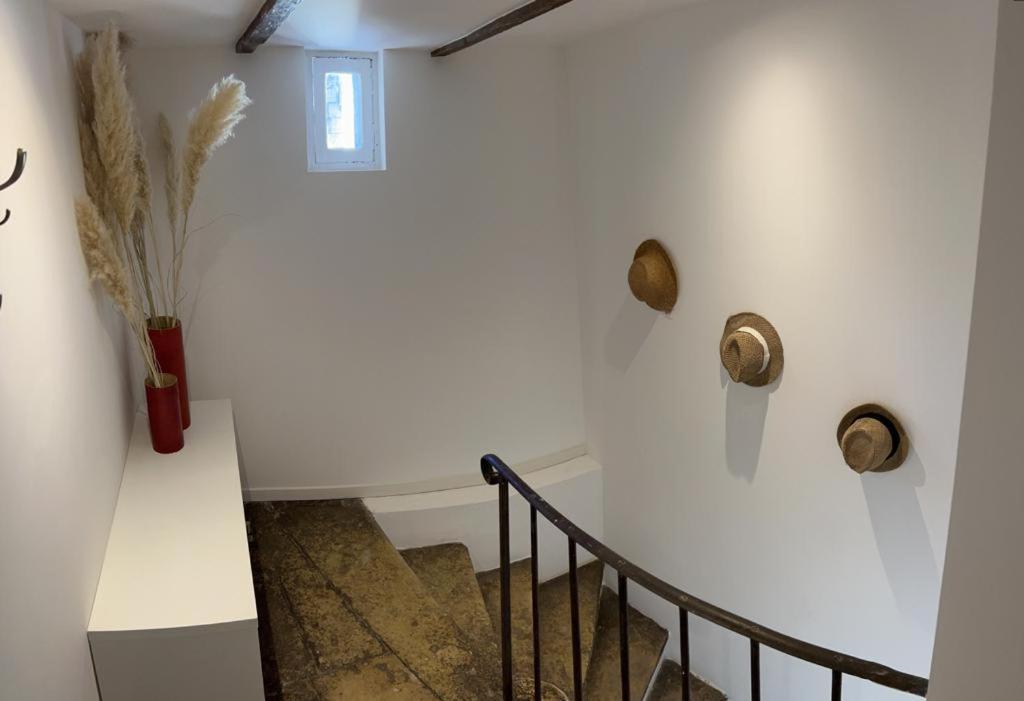 Oustaou De Betty Et Bob Bed & Breakfast Le Cailar ภายนอก รูปภาพ